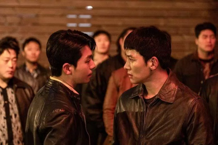 Joon Mo và Ki Choel sẽ sớm nổ ra một cuộc chiến đẫm máu. Nguồn: Internet